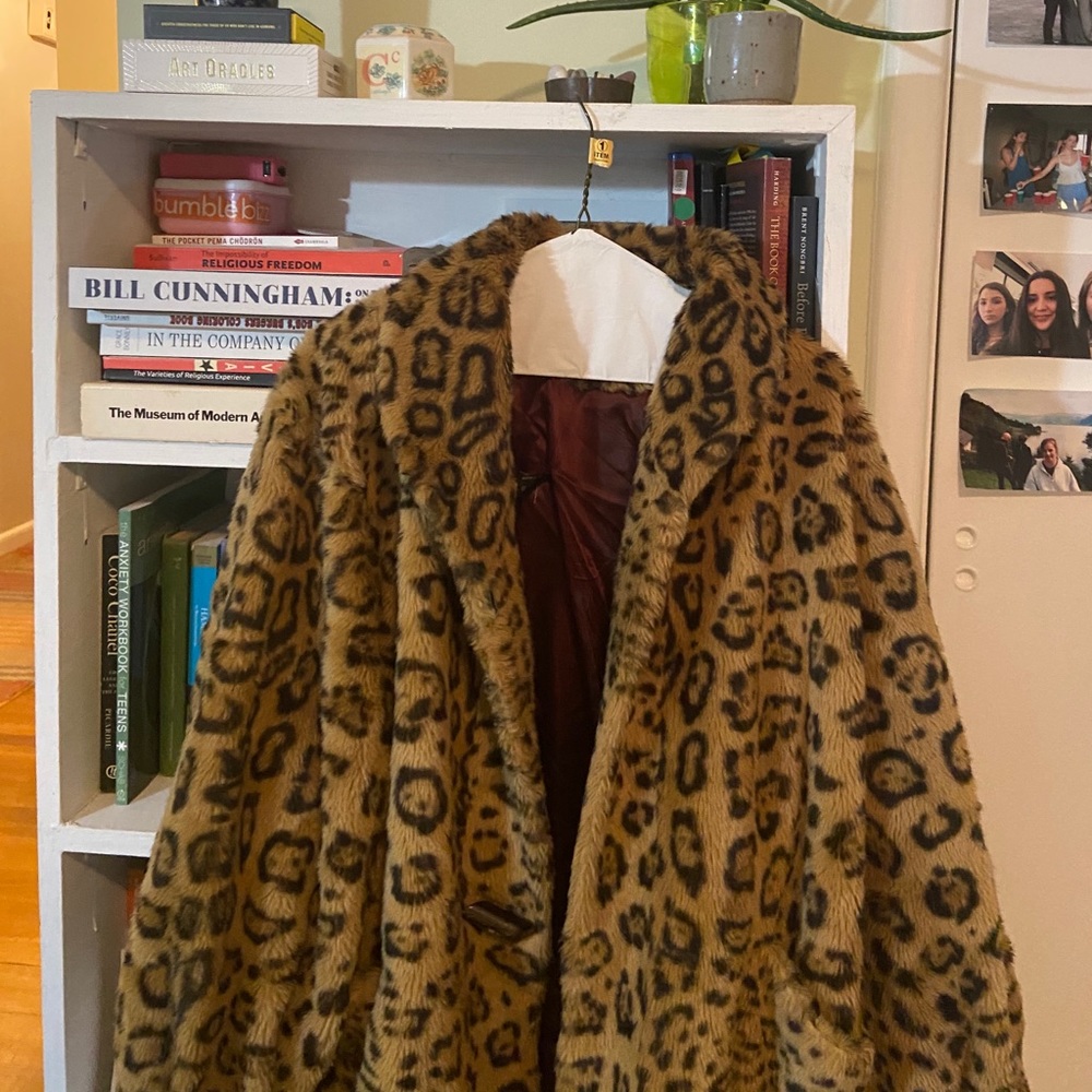 Cheetah print furry coat vintage